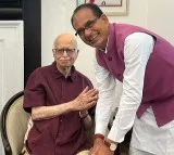 Union Minister Chouhan seeks blessings from ex-Prez Kovind, LK Advani before start of new inning