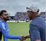 T20 World Cup: Kohli, Yuvraj, and Bumrah meet NBA legend John Starks after India beat Pakistan