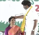 Nara Bhuvaneswari shares a video of her brother Balakrishna affection