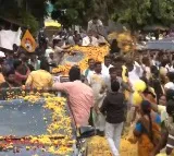 Chandrababu off to secretariat