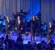 US President Biden freezes at fundraiser Obama takes his hand