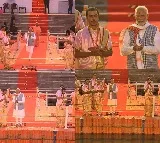 PM Modi attends 'Ganga Aarti', offers prayers at Kashi Vishwanath temple