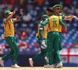 Quinton De Kock and bowlers keep South Africa unbeaten run going
