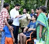 Huge response to Nara Lokesh Praja Darbar in Mangalagiri