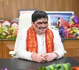 Ponnam Prabhakar says will reveal loanwaiver guidelines soon