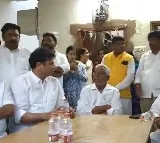 Sridhar Babu trying to convince Jeevan Reddy