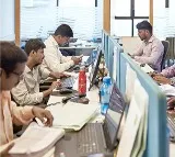 Rising workloads lead to employees prioritising skills growth, adopt AI: Report