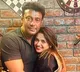 Fan’s murder: K’taka Police notice to SI over Pavithra's make up in custody