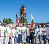 డాలస్ లో మహాత్మాగాంధీ స్మారకస్థలి వద్ద విన్యాసభరితమైన అంతర్జాతీయ యోగా దినోత్సవ వేడుకలు