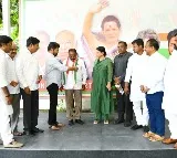 Another BRS MLA joins Congress, sixth in four months