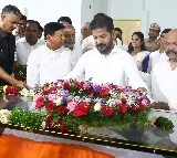 Telangana CM pays homage to senior Congress leader Srinivas