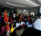 ABVP tries to lay siege to Telangana Public Service Commission