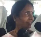 LoP Rahul Gandhi meets Army martyr Anshuman Singh’s mother in Raebareli