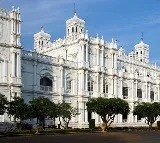 Six largest houses in the world