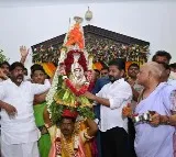 ఫోటోలు:- ఆషాడ మాసం సందర్భంగా ప్రజా భవన్ లోని నల్ల పోచమ్మ దేవాలయంలో నిర్వహిస్తున్న బోనాల ఉత్సవాలకు హాజరైన ముఖ్యమంత్రి రేవంత్ రెడ్డి