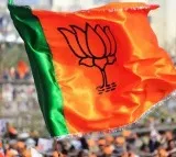 Union Minister warns YSRCP leaders