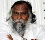 Jagga Reddy comments on Chiranjeevi
