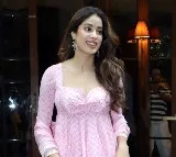 Janhvi Kapoor discharged from hospital after food poisoning