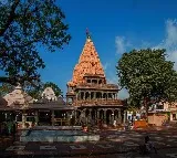 Ujjain shop owners told to display names And contact numbers says Mayor
