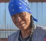 influencer is getting applauded as he gifted a homeless woman with her own apartment