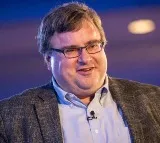 LinkedIn Co Founder Reid Hoffman Predicts Death Of 9 to 5 Jobs By 2034