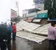 Hoarding crashes in Maha's Kalyan, several vehicles crushed, no casualties
