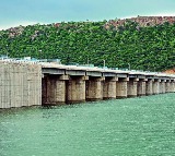 Officials who lifted the gates Jalkala to Pulichinthala