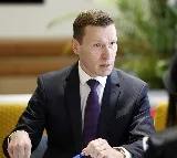 Mercedes-Benz Korea chief to meet residents after EV fire that damaged 100 cars