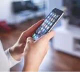 California Governor calls for immediate smartphone restrictions in schools