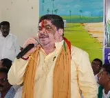 Ponnam Prabhakar condemns Kolkata incident