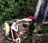 Toll in Nepal bus mishap now 41, confirms Maha Minister (3rd Ld)