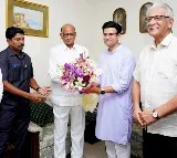 Sharad Pawar ‘infuses’ Kolhapur royal blood into NCP (SP) ahead of Assembly polls