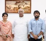 Vinesh Phogat, Bajrang Punia join Congress, may contest Haryana polls