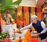 Governor Sri Jishnu Dev Varma performed special puja as part of Shri Ganesh
Chaturthi celebrations at Raj Bhavan