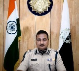 Kolkata police chief came to me several times to quit, did not accept resignation: Mamata