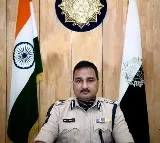 Kolkata police chief came to me several times to quit, did not accept resignation: Mamata