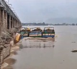 Andhra Pradesh: Operation underway to remove boats from Prakasam Barrage