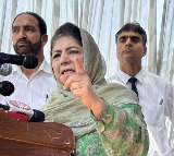 If Centre wants Jamaat to join democracy, ban should be lifted: Mehbooba Mufti