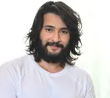 Isnt this Maheshs look in Rajamoulis movie