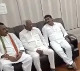 Kadiyam Srihari fires at KCR