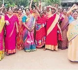 tiruvuru women protest against tdp mla kolikapudi srinivasa rao
