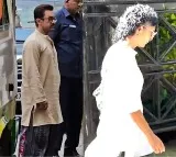Aamir Khan attends last rites of his ex father-in-law, Kiran Rao, Junaid join
