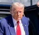 US election: Trump arrives in New York for final campaign rally
