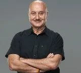 Anupam Kher recounts his journey of 40 years in cinema, urges everyone to be a dreamer