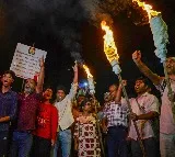 RG Kar protests: Junior doctors, common people take out torch rally to CBI office