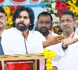 Pawan Kalyan takes class for journalists on social conscious
