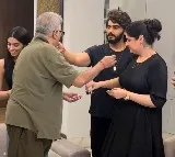 Boney Kapoor celebrates 69th b’day with kids Arjun, Anshula and Khushi, Janhvi gives a miss