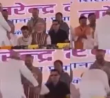 Nitish Kumar tried to touch PM Modi’s feet in Darbhanga