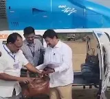 Maha polls: Sharad Pawar’s bags checked, wife stopped outside textile park