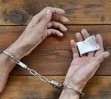 Sri Lankan navy arrests five suspects for smuggling narcotics